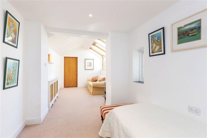 9 Marine Terrace, Dun Laoghaire, Co. Dublin
