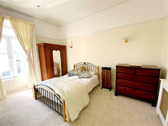 9 Marine Terrace, Dun Laoghaire, Co. Dublin
