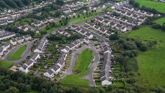 48 The Acorns, Castlecomer, Kilkenny
