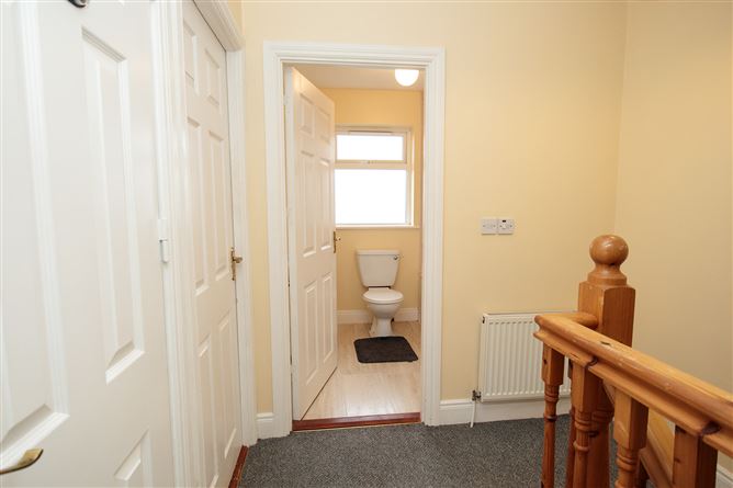 48 The Acorns, Castlecomer, Kilkenny