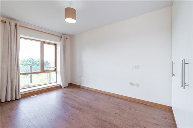 Apt. 80 The Atrium, Roebuck Hill Apts., Clonskeagh, Dublin 14