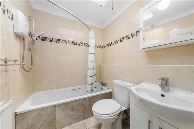 32 Oakcourt Park, Palmerstown, Dublin 20