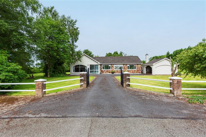 2 Peacockstown, Ratoath Road, Ratoath, Meath