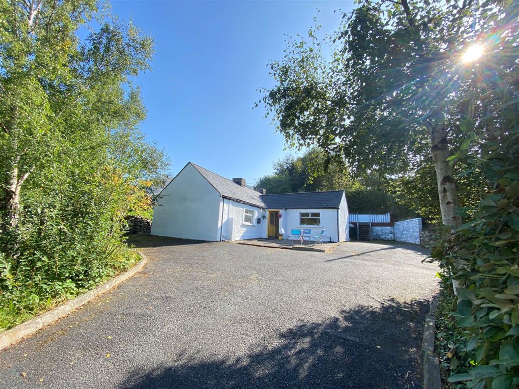 Tain Cottage, Ballyoonan, Omeath, County Louth
