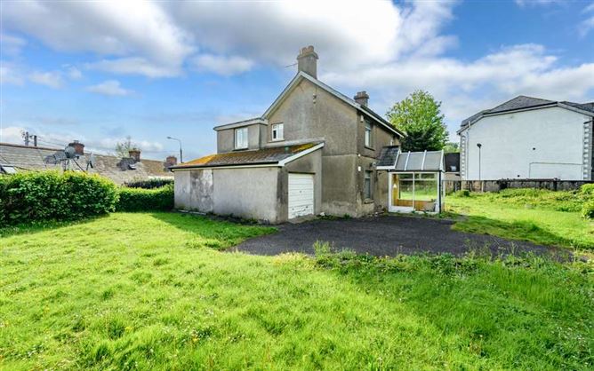 East Grove, Carrigaline Road, Douglas, Co. Cork, T12 FT52