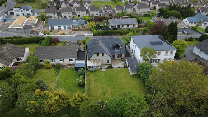 https://photos-a.propertyimages.ie/media/0/7/2/5002270/862f6400-bb2e-4beb-a8a9-a9becaee6eb0_l.jpg