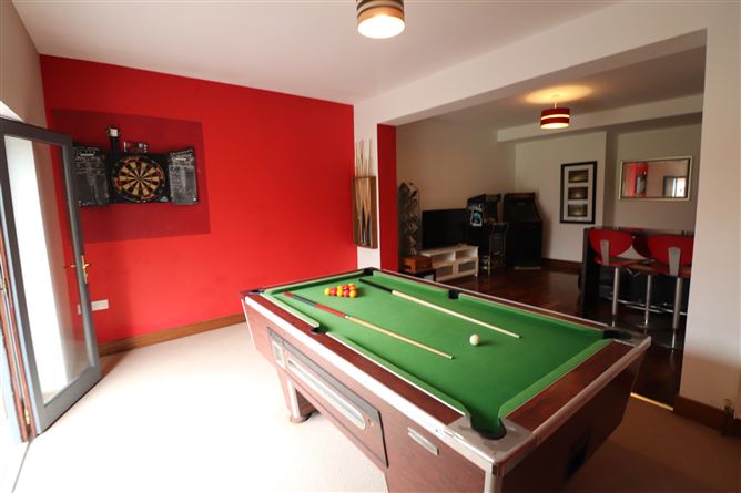 https://photos-a.propertyimages.ie/media/0/7/2/5002270/862f6400-bb2e-4beb-a8a9-a9becaee6eb0_l.jpg