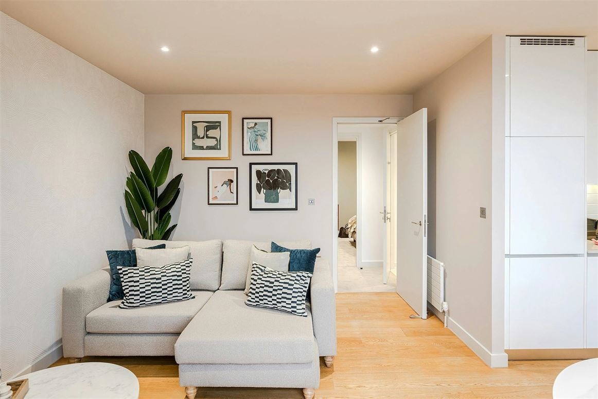 Iron & Teak,London,Greater London,United Kingdom