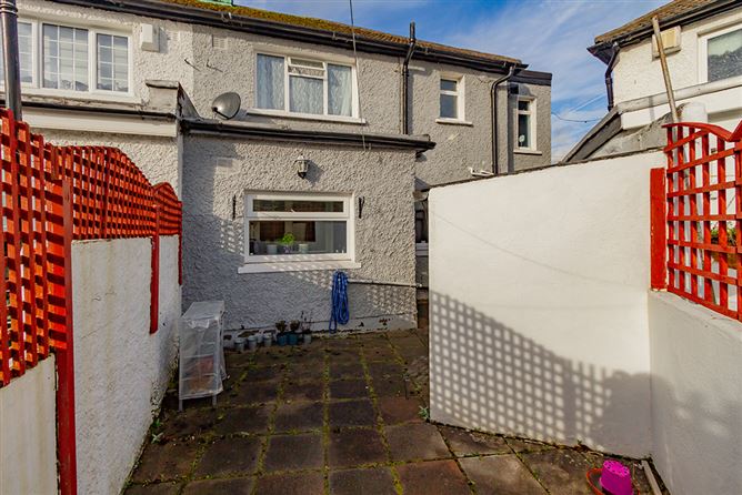 35 Moeran Road , Walkinstown,   Dublin 12