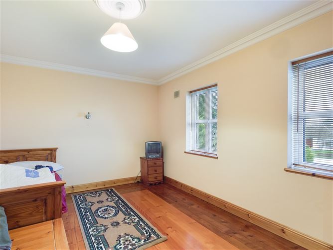 Aughoyne Cross, Carlow Town, Carlow