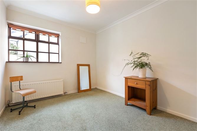 Photo 17 of 27 — 69 Beech Park Road, Dublin 18
