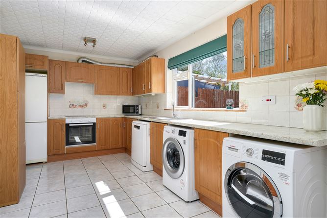 Photo 11 of 47 — 5 Woodvale Grove, Clonsilla, Dublin 15