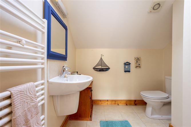 3 Belarmine Grange, Stepaside, Dublin 18