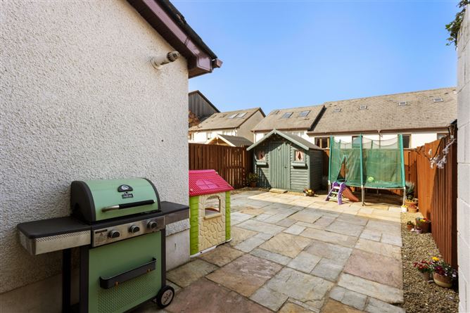 3 Belarmine Grange, Stepaside, Dublin 18