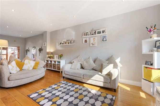 3 Belarmine Grange, Stepaside, Dublin 18