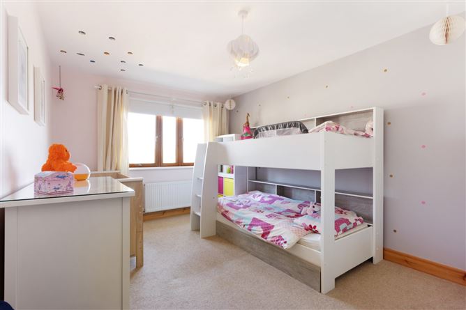 3 Belarmine Grange, Stepaside, Dublin 18