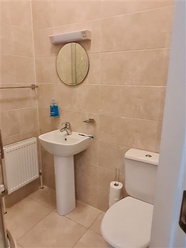 3 Shannon Quays, Rooskey, Leitrim