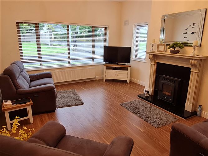 3 Shannon Quays, Rooskey, Leitrim