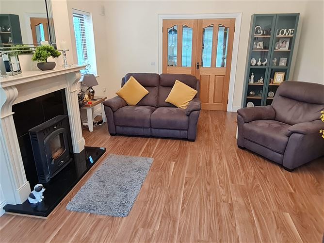 3 Shannon Quays, Rooskey, Leitrim