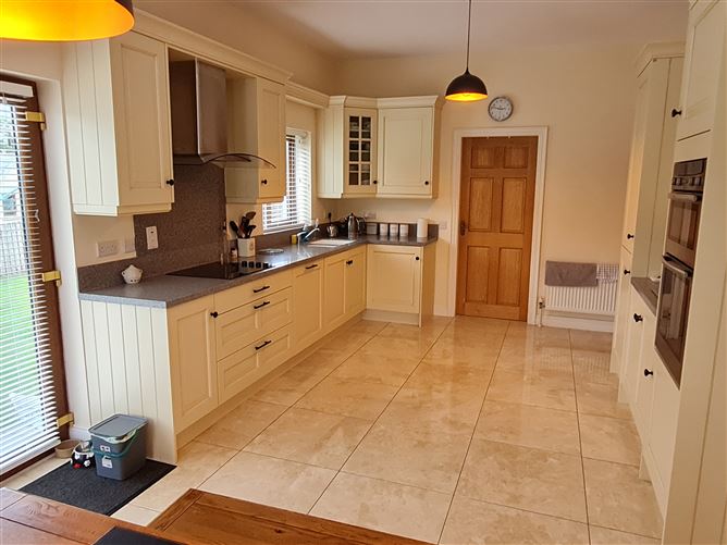 3 Shannon Quays, Rooskey, Leitrim