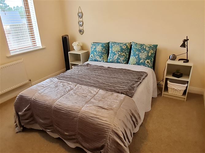 3 Shannon Quays, Rooskey, Leitrim