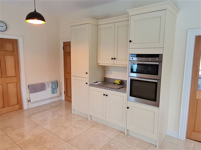 3 Shannon Quays, Rooskey, Leitrim
