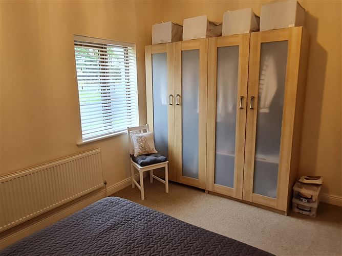 3 Shannon Quays, Rooskey, Leitrim