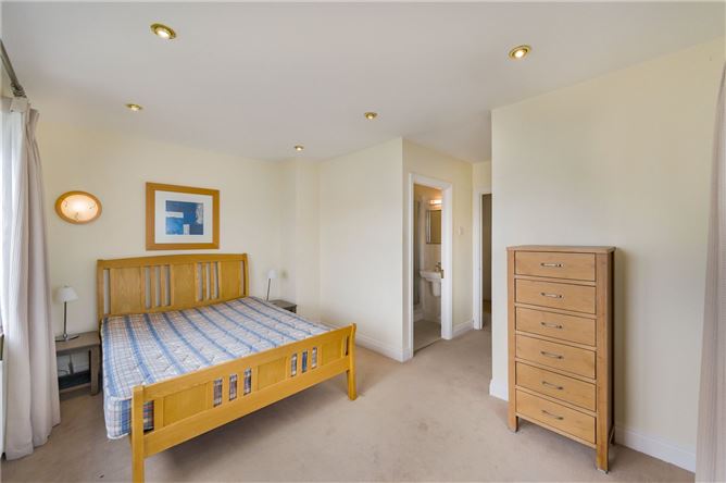23 Marina Village, Malahide, Co. Dublin