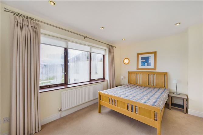 23 Marina Village, Malahide, Co. Dublin