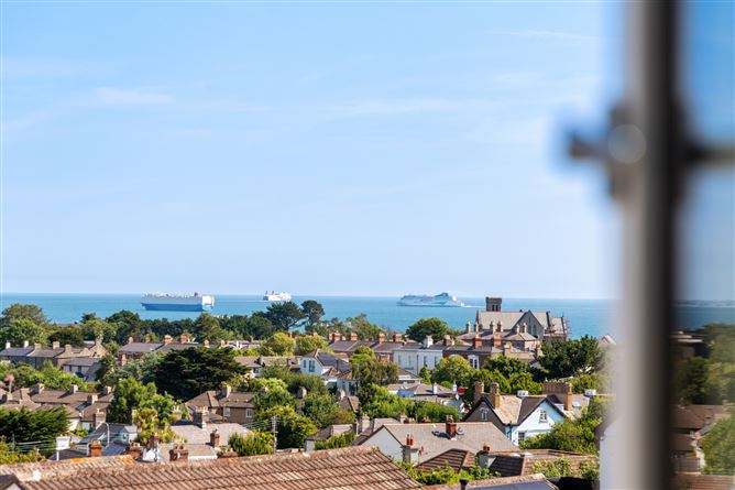 18 Barnhill Place, Barnhill Road, Dalkey, Co. Dublin