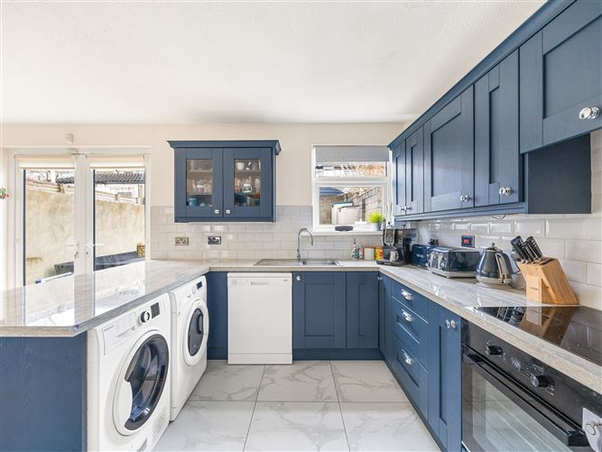 43 Carrigmore Drive, Aylesbury, Dublin 24