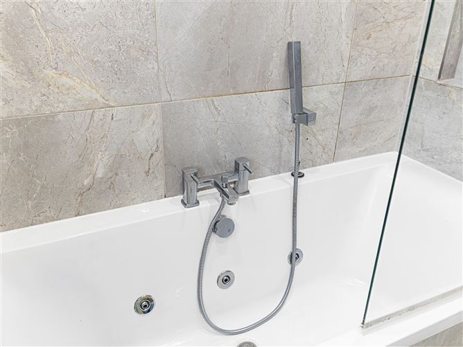 43 Carrigmore Drive, Aylesbury, Dublin 24