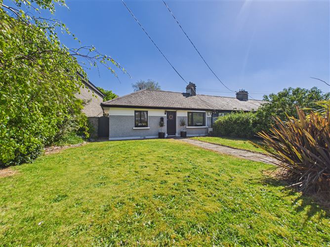 https://photos-a.propertyimages.ie/media/0/7/4/4990470/ef774a4a-9c0c-4efa-8067-e36c8a67ca46_l.jpg
