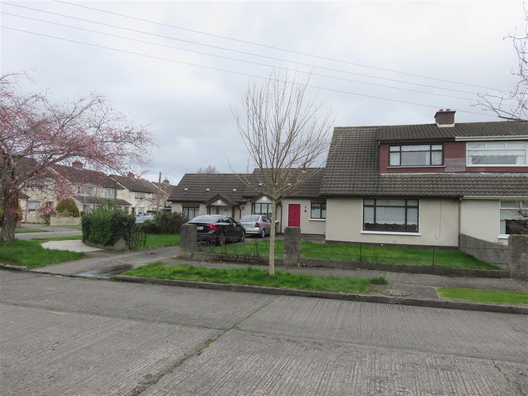 16 Castle Grove , Clondalkin, Dublin 22