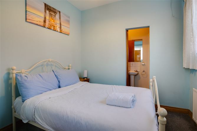 40 Great Western Villas, Phibsboro, Dublin 7