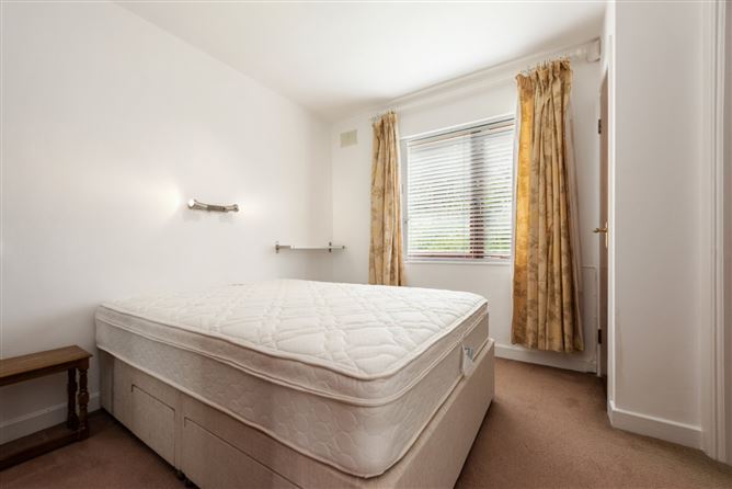28 Riverbank, Dodder Park Road, Rathfarnham, Dublin 14