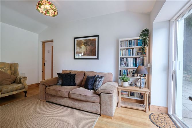 Corner Cottage, Deerpark, Newtownforbes, Co. Longford