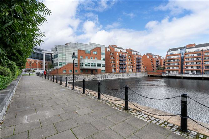 14 Aranmore, Custom House Harbour, Dublin 1, County Dublin