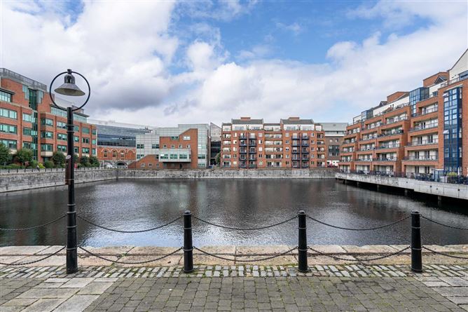 14 Aranmore, Custom House Harbour, Dublin 1, County Dublin