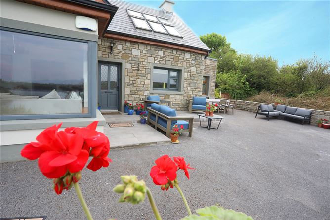 Rosmoney, Carraholly, Westport, Mayo