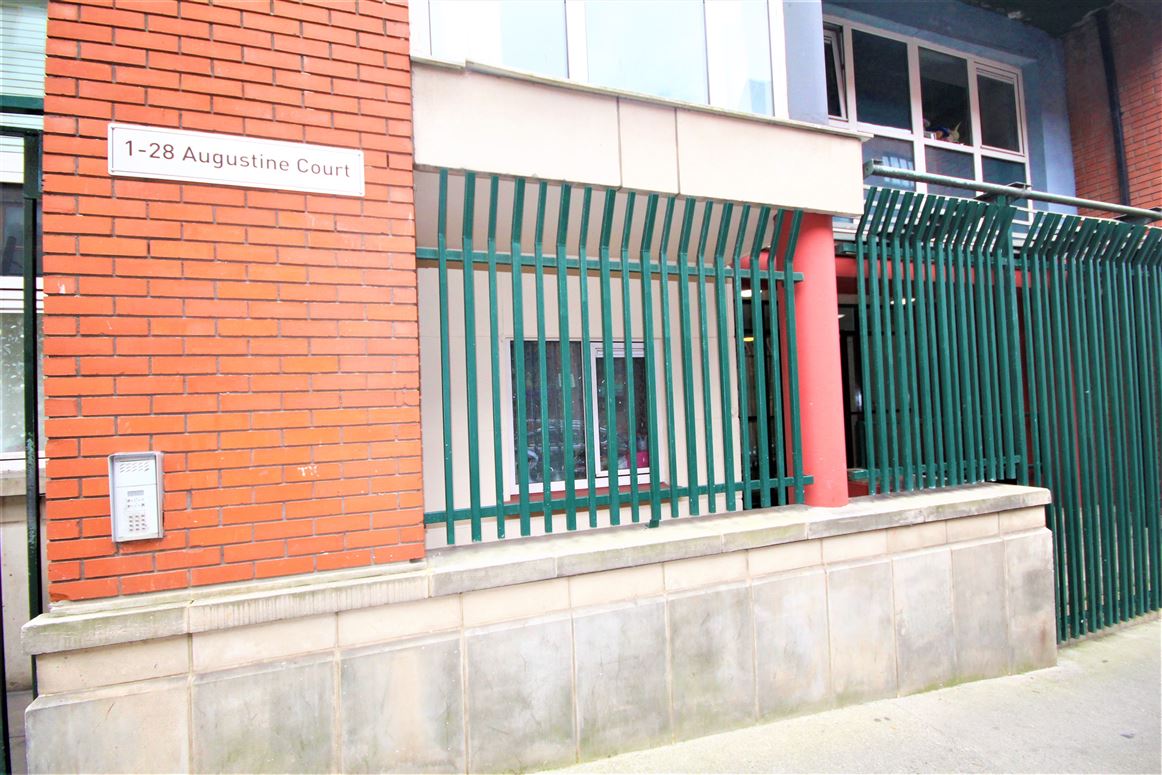 Augustine Court , Christchurch, Dublin 8