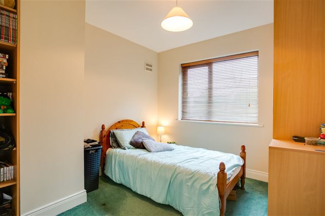 40 Templeroan Grove, Knocklyon, Dublin 16