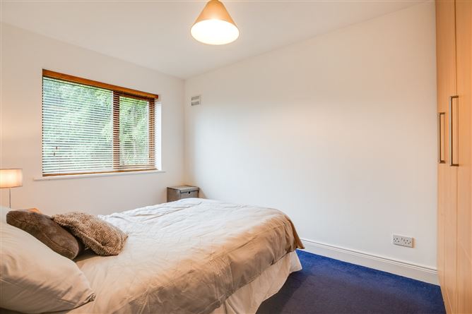 40 Templeroan Grove, Knocklyon, Dublin 16