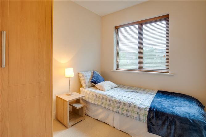 40 Templeroan Grove, Knocklyon, Dublin 16