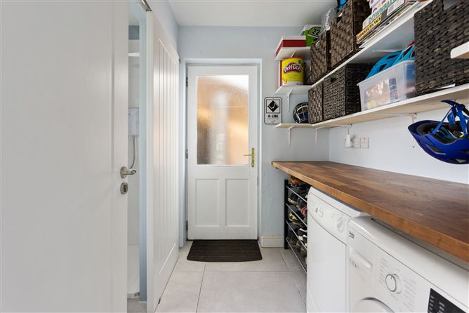 92 Broadford Lawn, Ballinteer,   Dublin 16