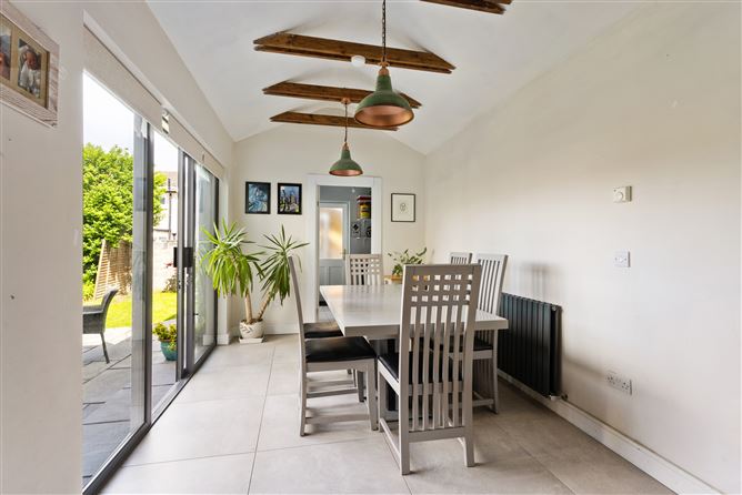 92 Broadford Lawn, Ballinteer,   Dublin 16