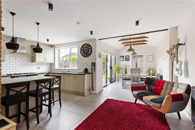 92 Broadford Lawn, Ballinteer,   Dublin 16