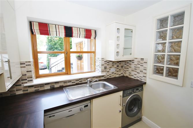 42 Belfry Grove, Citywest, Dublin 24