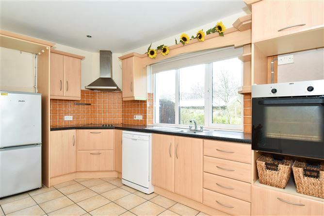 13 Cregg View, Oughterard, Galway