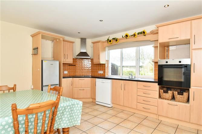 13 Cregg View, Oughterard, Galway
